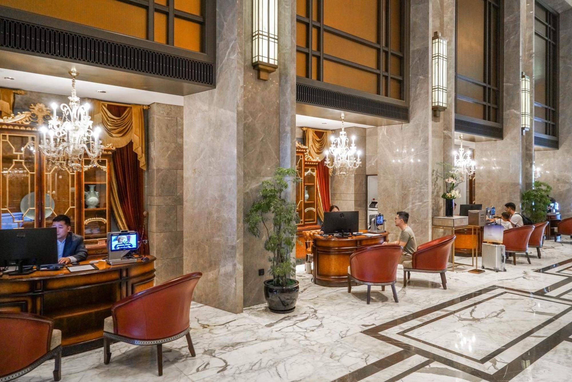 The St. Regis Shanghai Jingan Esterno foto